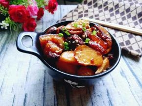 装盘，撒上葱花，芝麻。