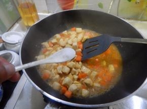 加入盐不停的炒