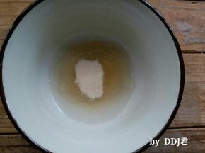 纯净水把吉利丁粉泡开