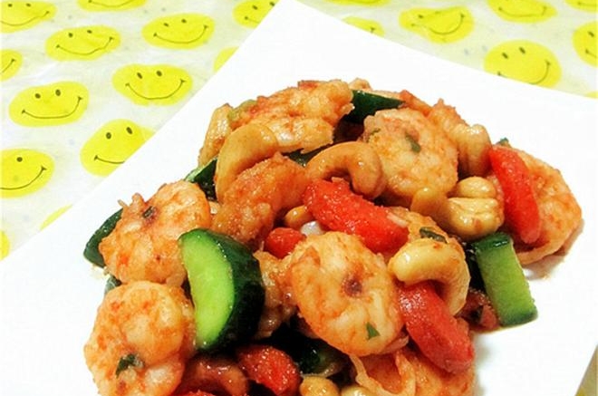 经典家常菜--腰果虾仁