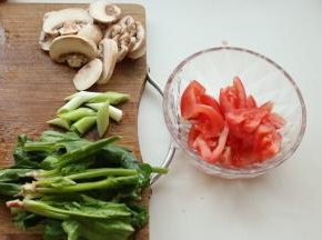 处理一下蔬菜。