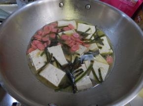 煮至豆腐入味