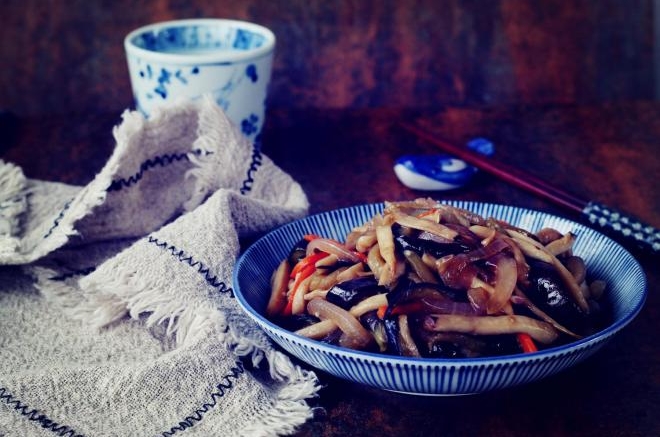 杏鲍菇炒茄条
