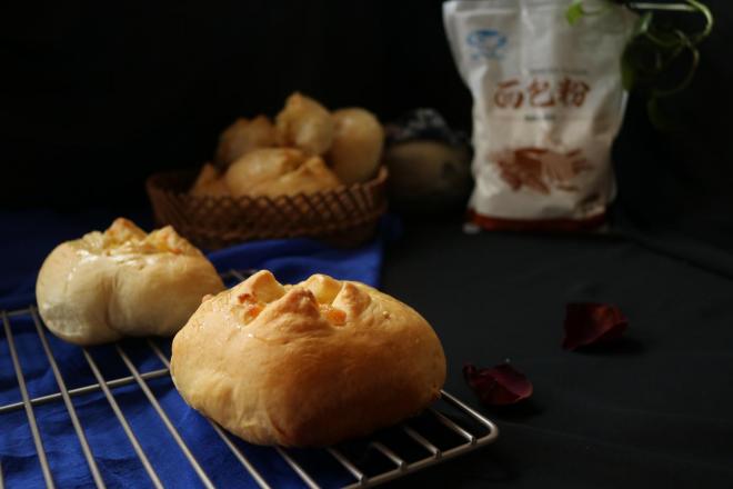 蒜香土豆熔岩面包