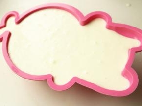 送入冰箱冷冻2小时以上。