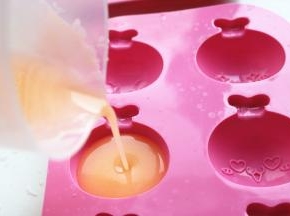 大一点的长草颜团子模。