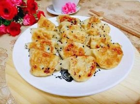 撒上熟芝麻，吃吧！