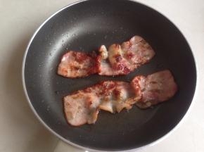 煎至两面焦黄