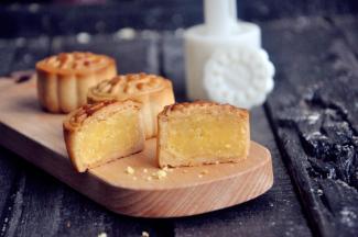 成品是未回油的状态，用预拌粉回油一天就可以享用啦。