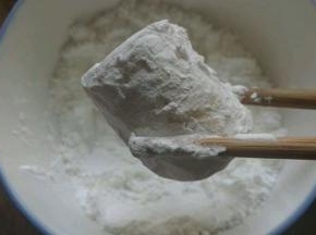 裹上淀粉