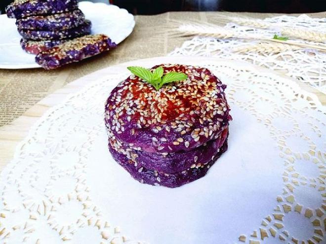 紫薯芝麻饼