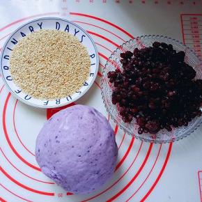 准备工作完成，蜜豆我超市买的，自己做的最好(^_^)