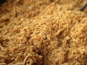 最后炒到这种状态，不需要太干硬，细腻有细微的茸，很松软即可。