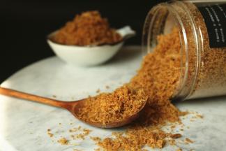 平时佐粥或者做烘焙，都是可以的。