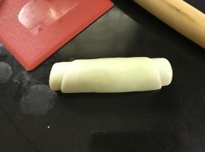 从上往下卷起，松驰15分钟。