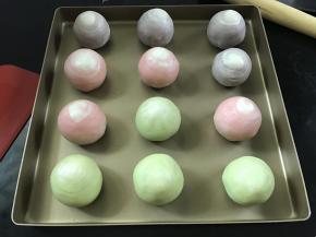 全部做好后码入烤盘。