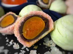 切面看，蛋黄非常油润，没有一点白芯。