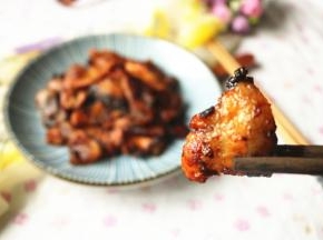 油脂基本都煎出来了，不会太腻。