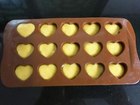 等完全凉透后就可以直接脱模了。