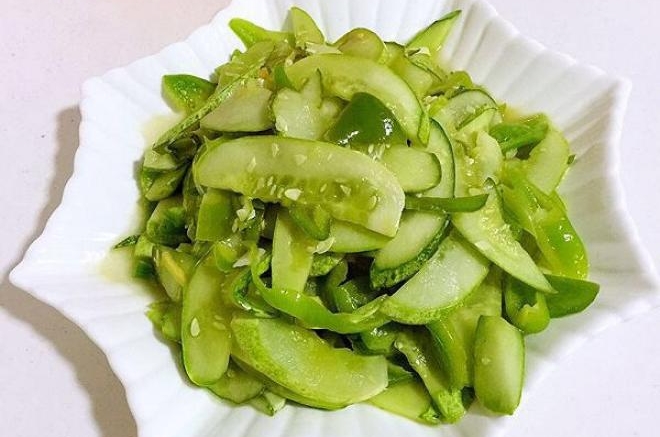 青椒炒地黄瓜