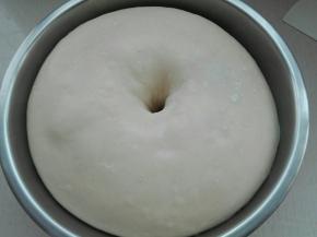 发酵至手指戳洞不回缩不塌陷即可