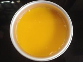 冷却后倒入冷藏的慕斯上，放冰箱冷藏。