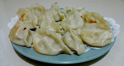 吃不完的饺子，油煎一下也蛮好吃哦