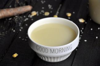 营养米糊完啦，如果家里豆浆机有预约功能，可以提前一晚预约，这样早上起床能喝到。