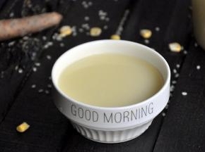 营养米糊完啦，如果家里豆浆机有预约功能，可以提前一晚预约，这样早上起床能喝到。