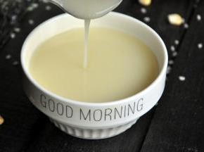 细腻柔滑，早餐从一杯热乎乎的米糊开始。