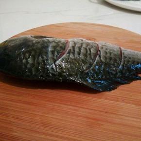 正反面各切3刀（便于入味）