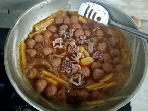 加入鸡胗花煮1分钟