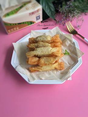 用天喜玫花纸巾吸去多余的油分即可享用。