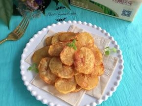 用天喜玫花纸巾吸去多余的油分即可食用。