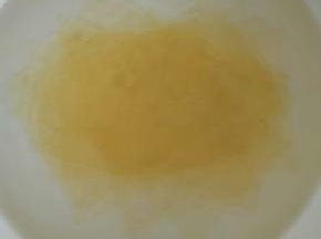 吉利丁片用冷水浸泡