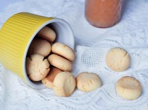 出炉晾凉后，立即装袋保存。