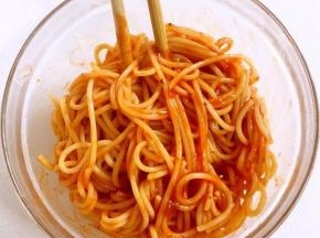 用筷子搅拌均匀即可！


