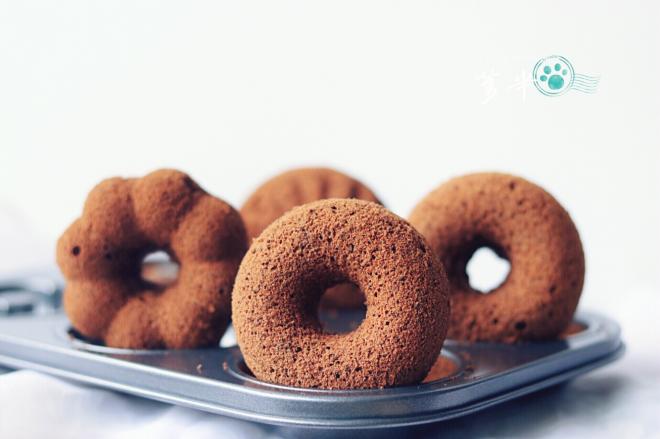 可可甜甜圈蛋糕