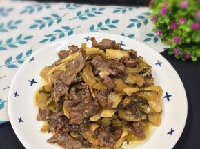 出锅装盘即可食用。