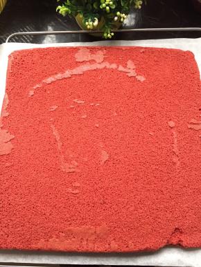 烤箱180度15分钟，烤好取出晾凉（烤箱温度仅供参考）