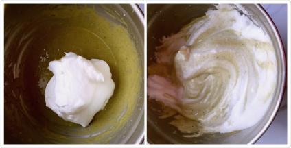 取一半蛋白和蛋黄糊翻拌均匀，再把剩下的蛋白混合翻拌均匀