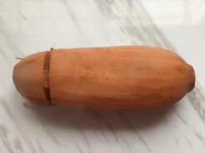 煮好的糯米藕捞出稍晾凉后便可切片食用