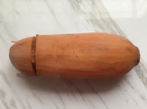 煮好的糯米藕捞出稍晾凉后便可切片食用