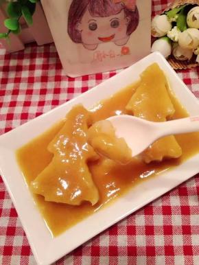 将咖喱汁浇在土豆泥上即可。