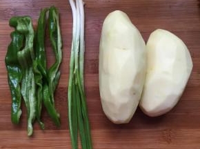 将所需材料处理清洗干净