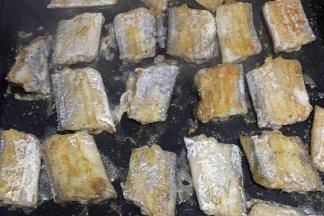 煎至两面熟即可