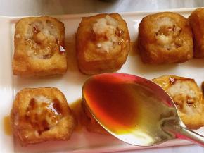 蒸好淋上味极鲜，美味可口