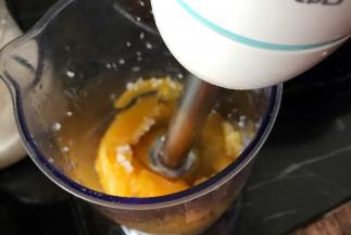 用料理机打成泥