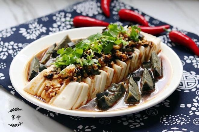 皮蛋豆腐