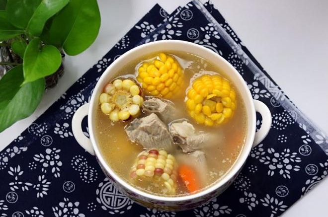 玉米排骨汤